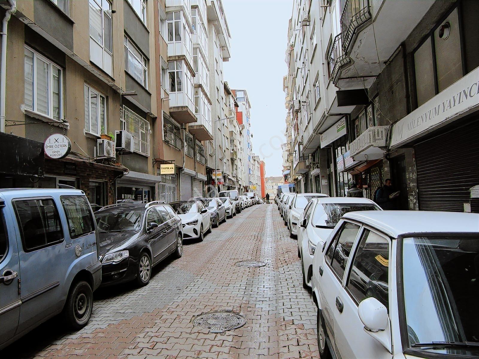 Fiyat Düştü! Emniyetevlerinde 65m2 Boş Masrafsız Satılık Dükkan - Görsel 29