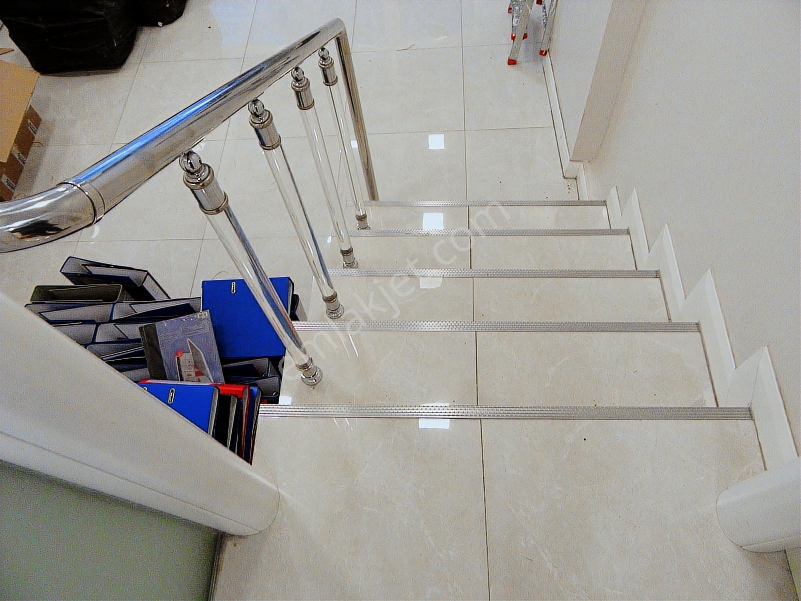 Fiyat Düştü! Emniyetevlerinde 65m2 Boş Masrafsız Satılık Dükkan - Görsel 32