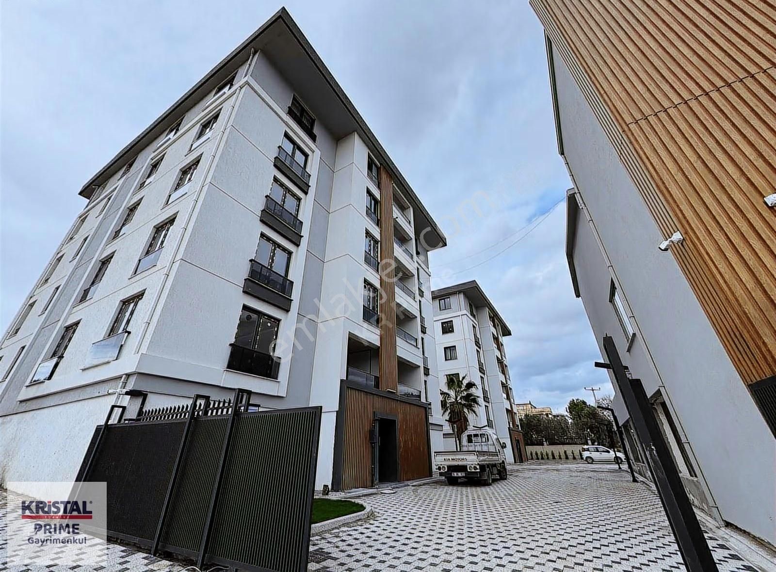 Kr.prıme'dan Balatta Kiralık 2+1 Sıfır Daire