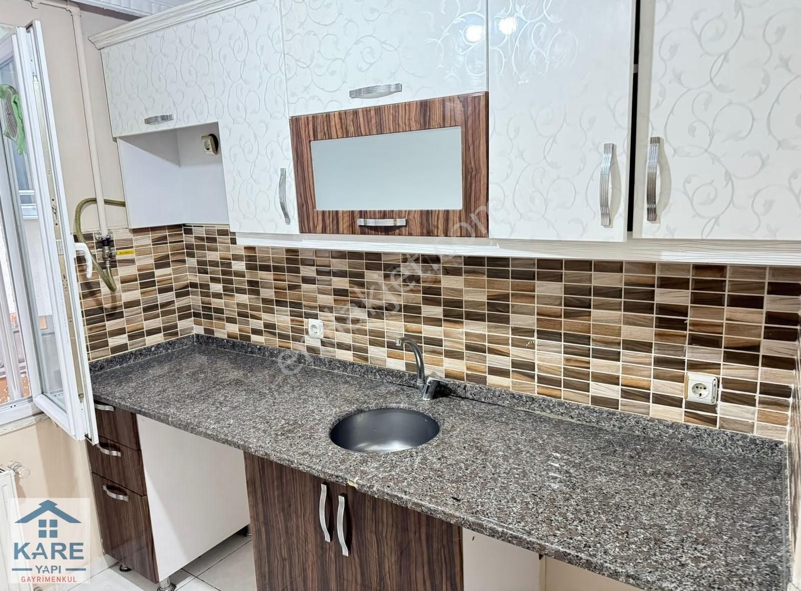 Esenyurt Balıkyolu Merkezi Konumda Kiralık 2+1 Daire - Görsel 5