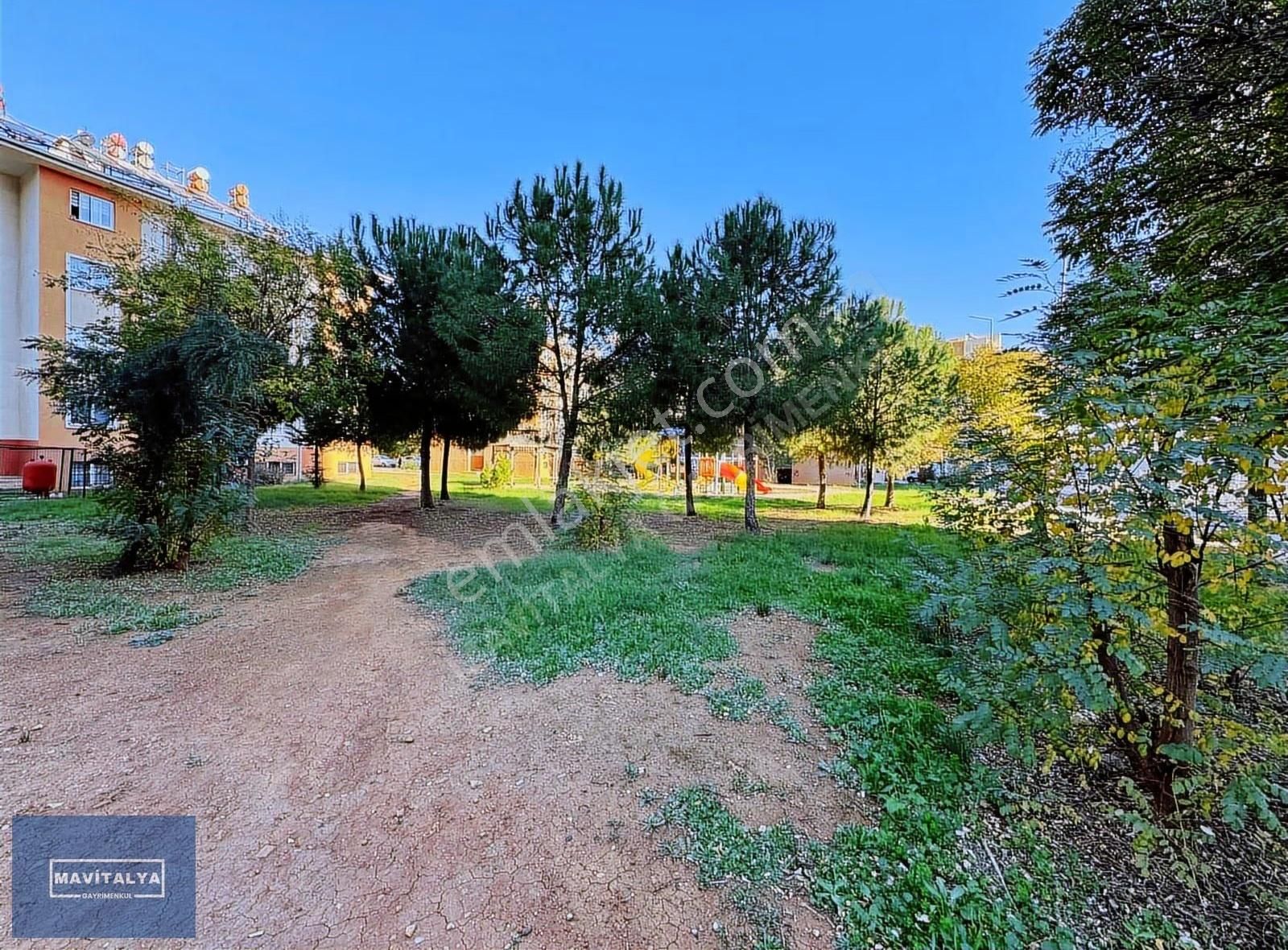 Gazi Mah. Tokide Tramvaya 1 Dk Tadilatı Yapılmış Kiralık 1+1 - Görsel 4