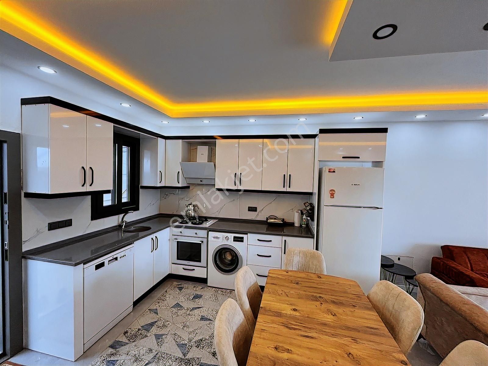 Stoptan Karaçulha 2+1 Kiralık Eşyalı Havuzlu Villa - Görsel 5