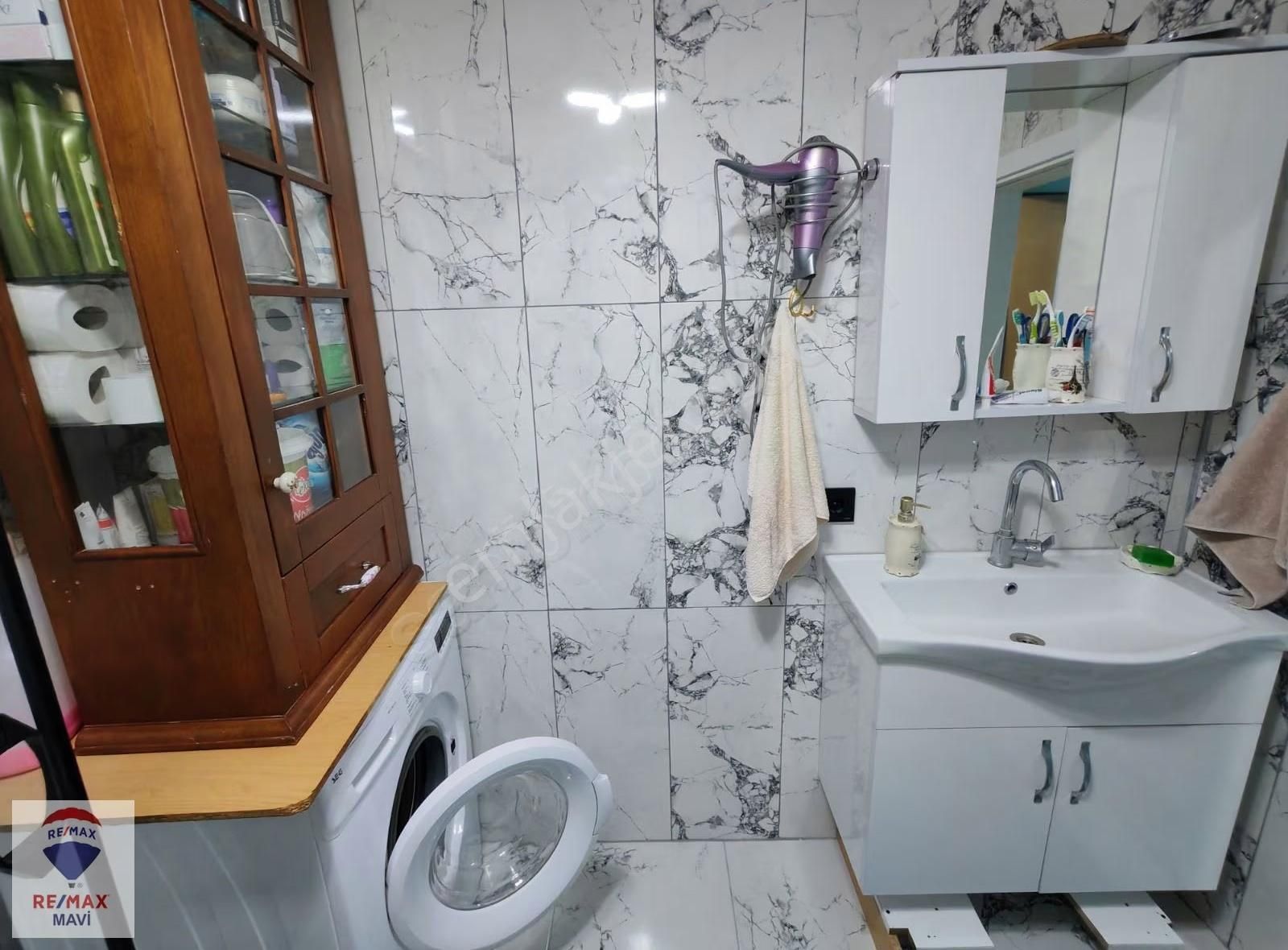 Karasu Aziziye'de 3+1 Ayrı Mutfak Cam Balkon Kombi Petekli Remax - Görsel 21