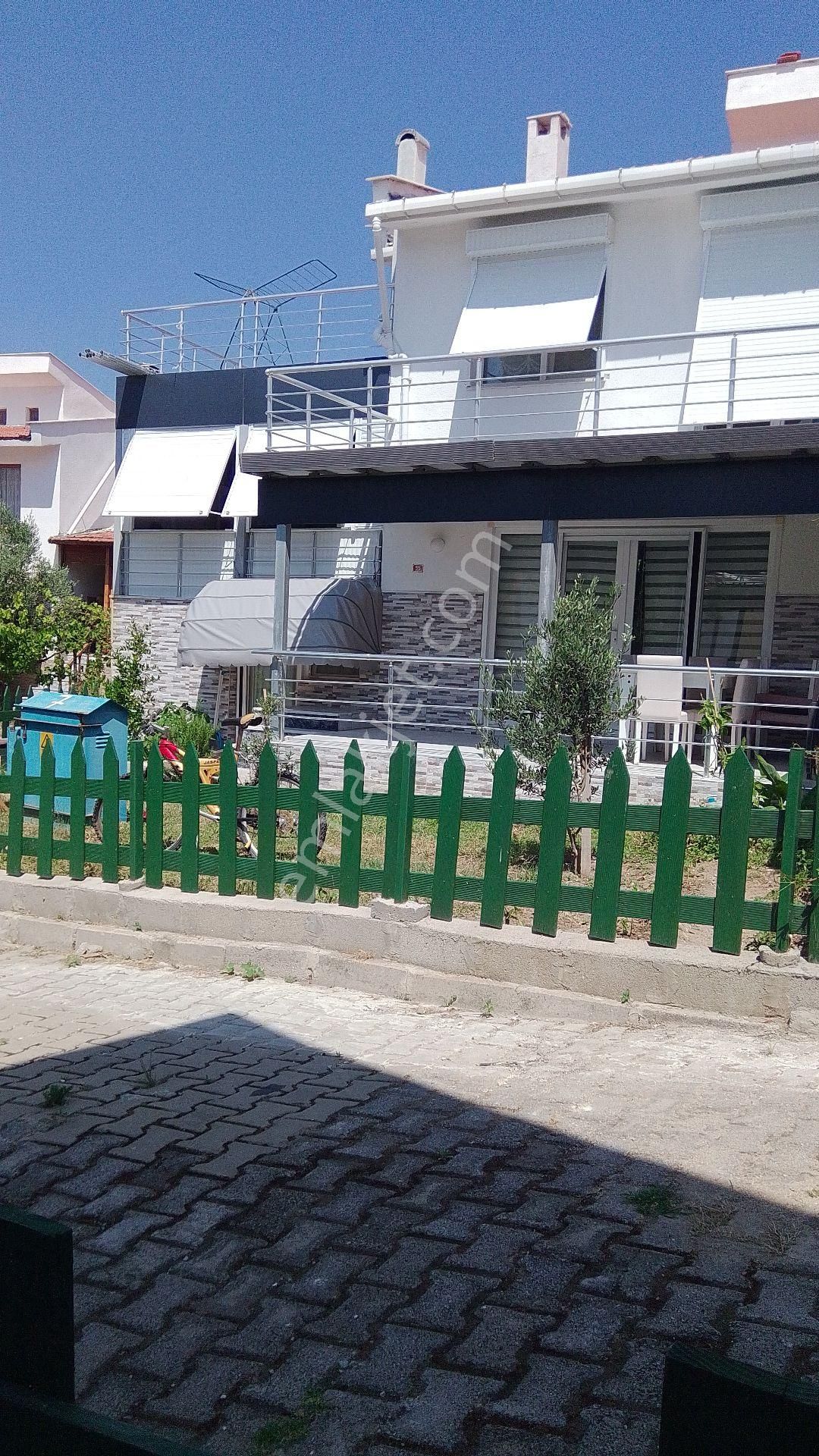 Geyikli Sahilinde Teraslı Tripleks Villa