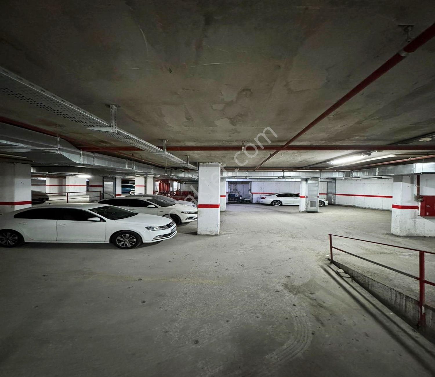 Metrobüse Yakın Güvenlikli Site İçi Lüx 1+1 Satılık Daire - Görsel 26