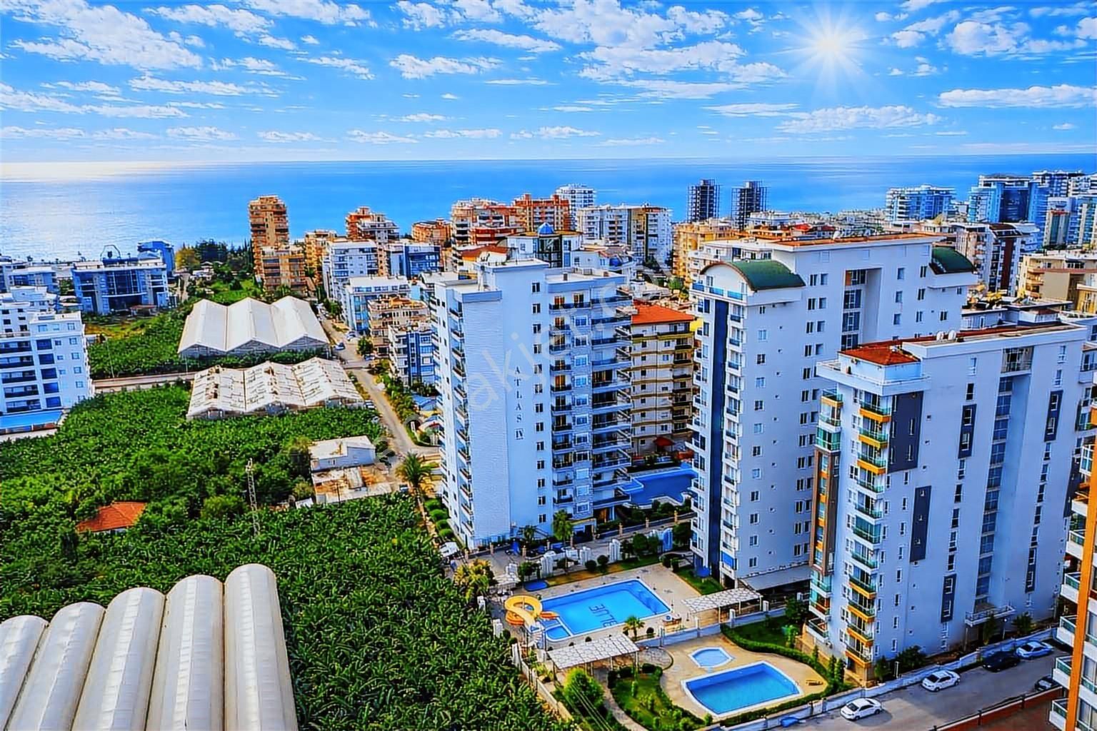 Mahmutlar'da Acil Satılık 3+1 Eşyalı Dublex Daire