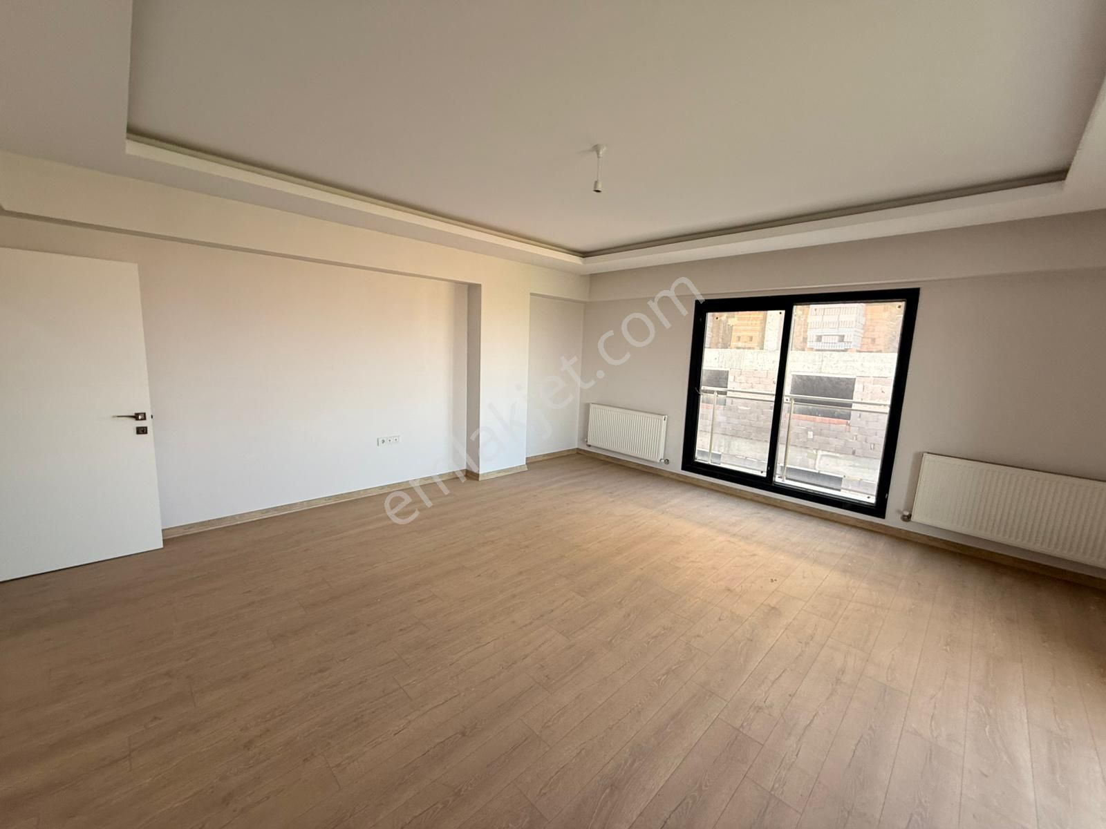 Manisa Alaşehir Alper Gayrimenkulden Kurtuluş Mah. Deniz Park Evleri 3+1 150m2