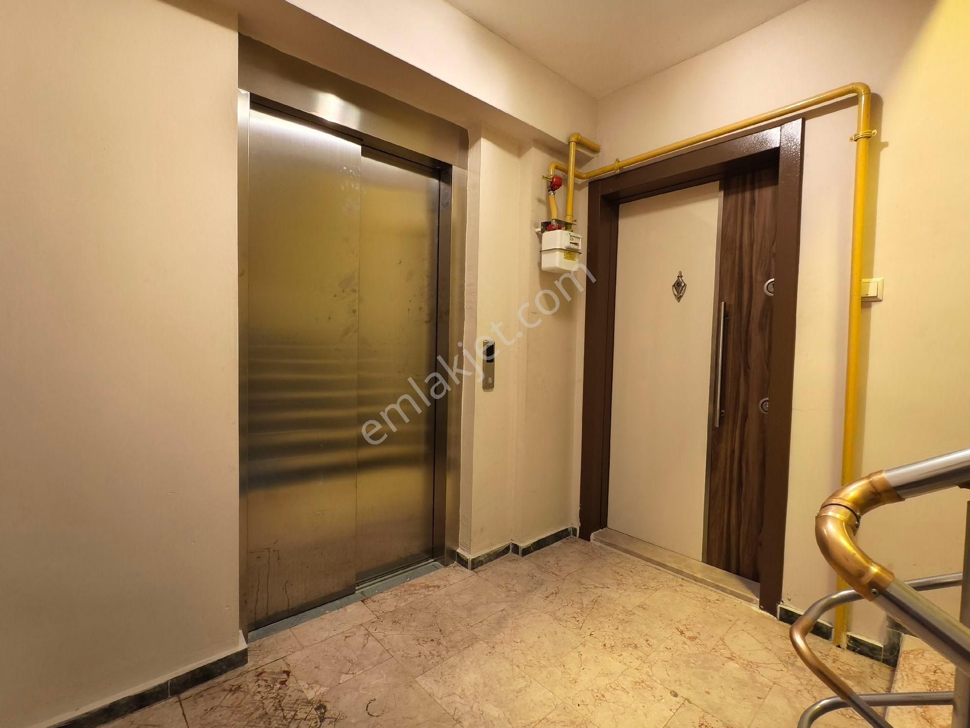 Pera'dan Emek Mh.de Asansörlü,geniş, 2+1 Kiralık Daire - Görsel 5