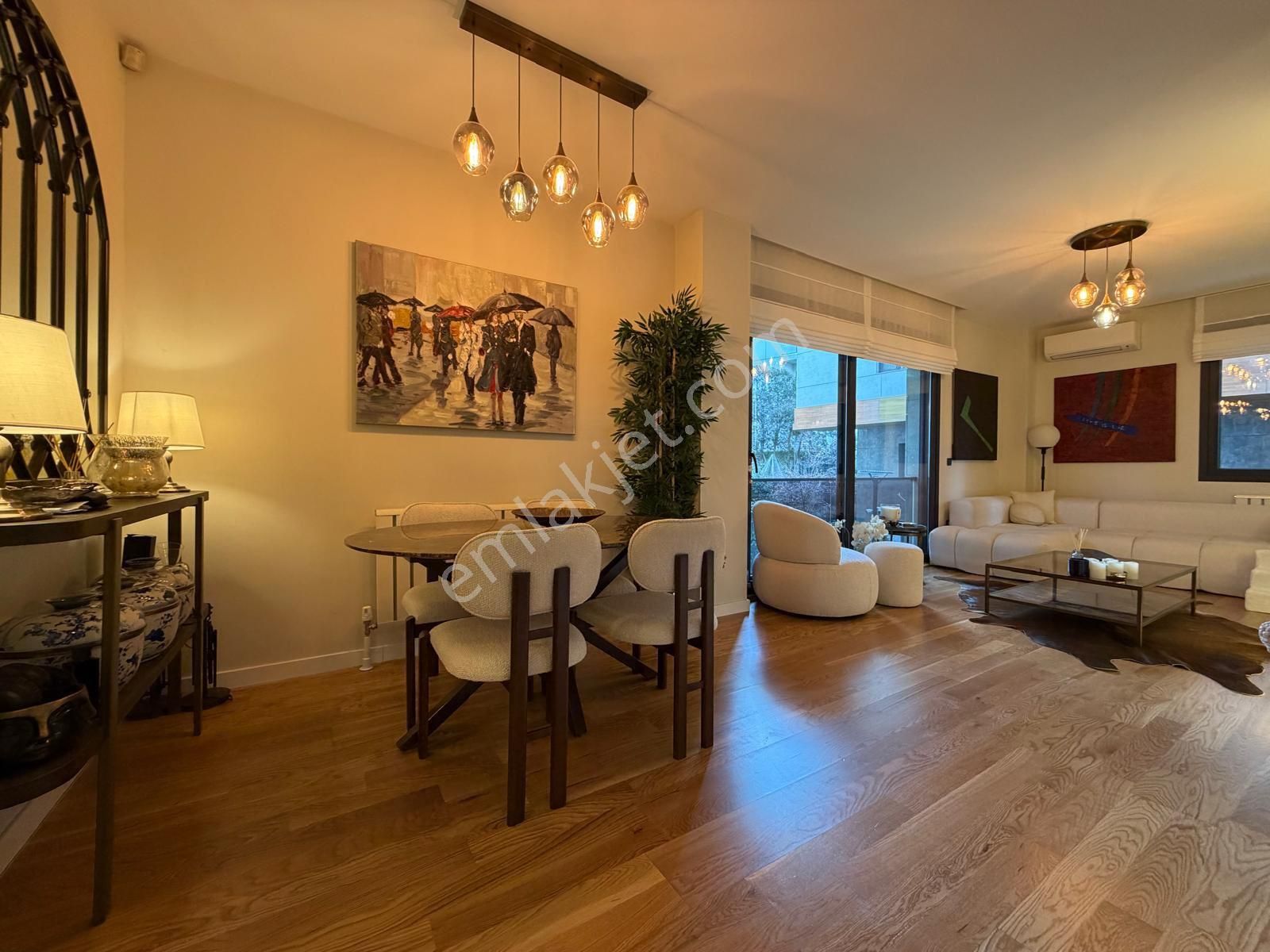 Fenerbahçe Kalamış’ta Sahile 3.binada-mimar Tasarımlı Yeni 3+1