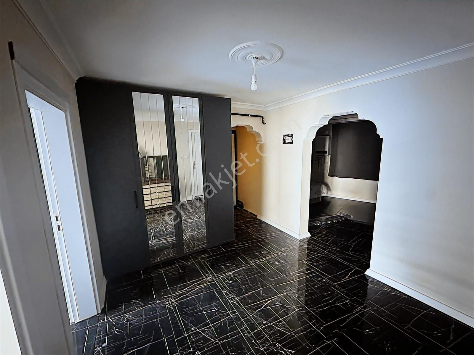 Karacabey Uluabatlı Hasan Okulu Yanında Satılık Müstakil Ev - Görsel 6