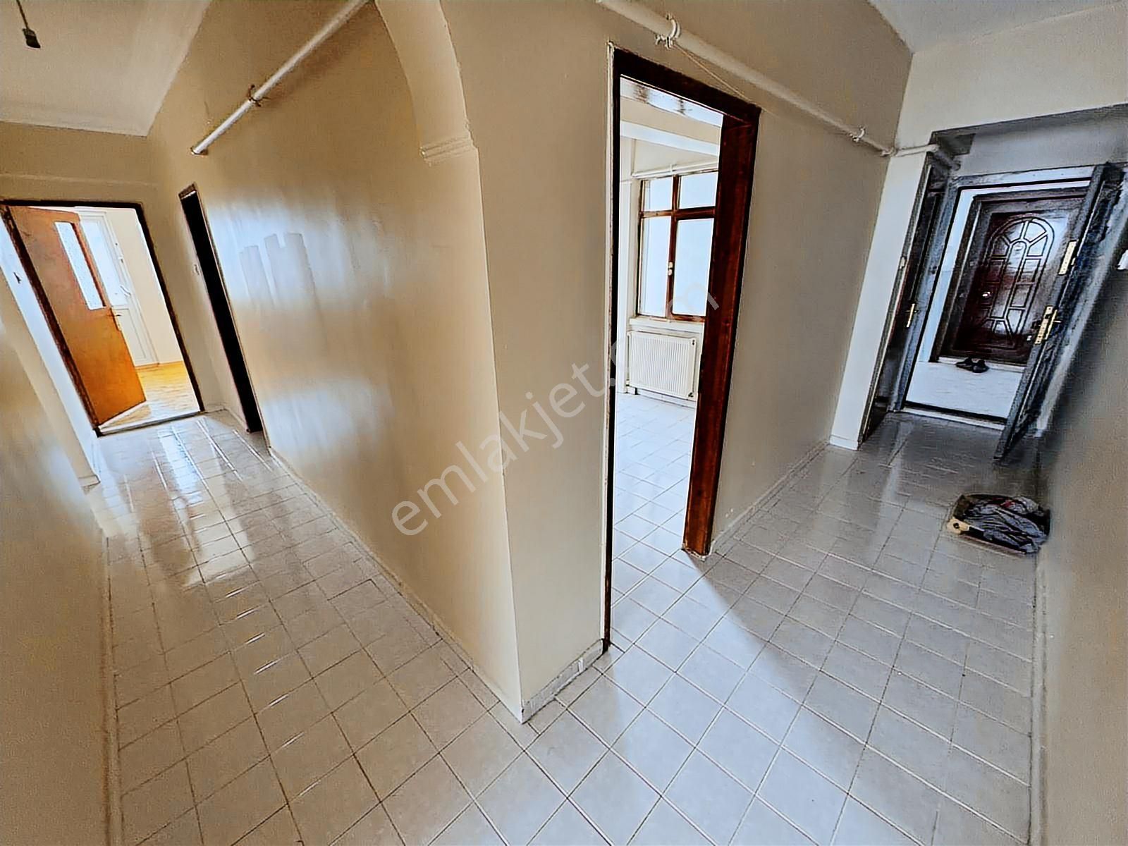Osmanlı Mh. Site İçinde Geniş Bağımsız Katta 3+1 Kiralık Daire - Görsel 23