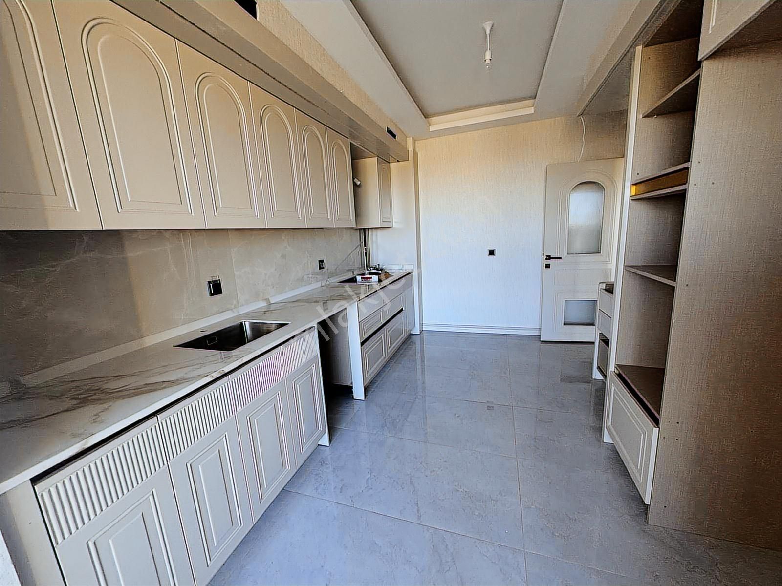 Selahaddin Eyyubide Mete Konakları Yakını 3+1 Arakat Sıfırdaire - Görsel 22