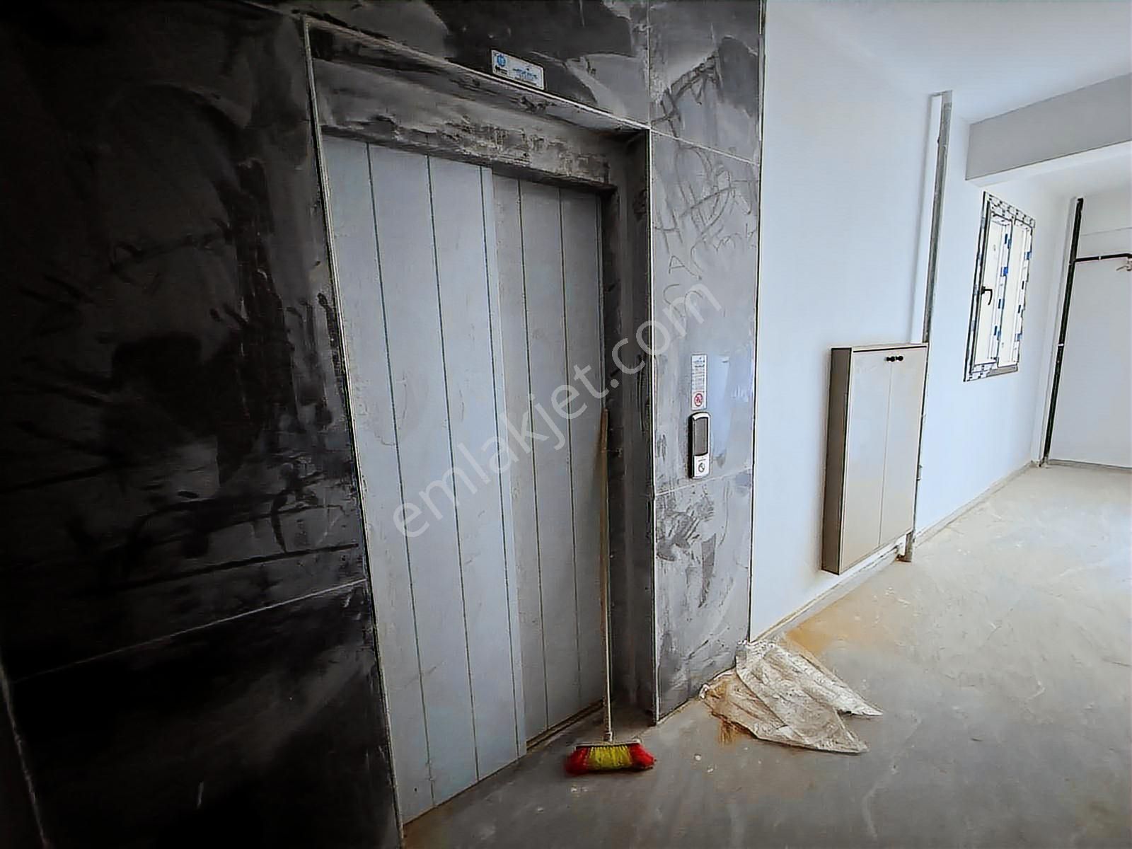 Selahaddin Eyyubide Mete Konakları Yakını 3+1 Arakat Sıfırdaire - Görsel 14