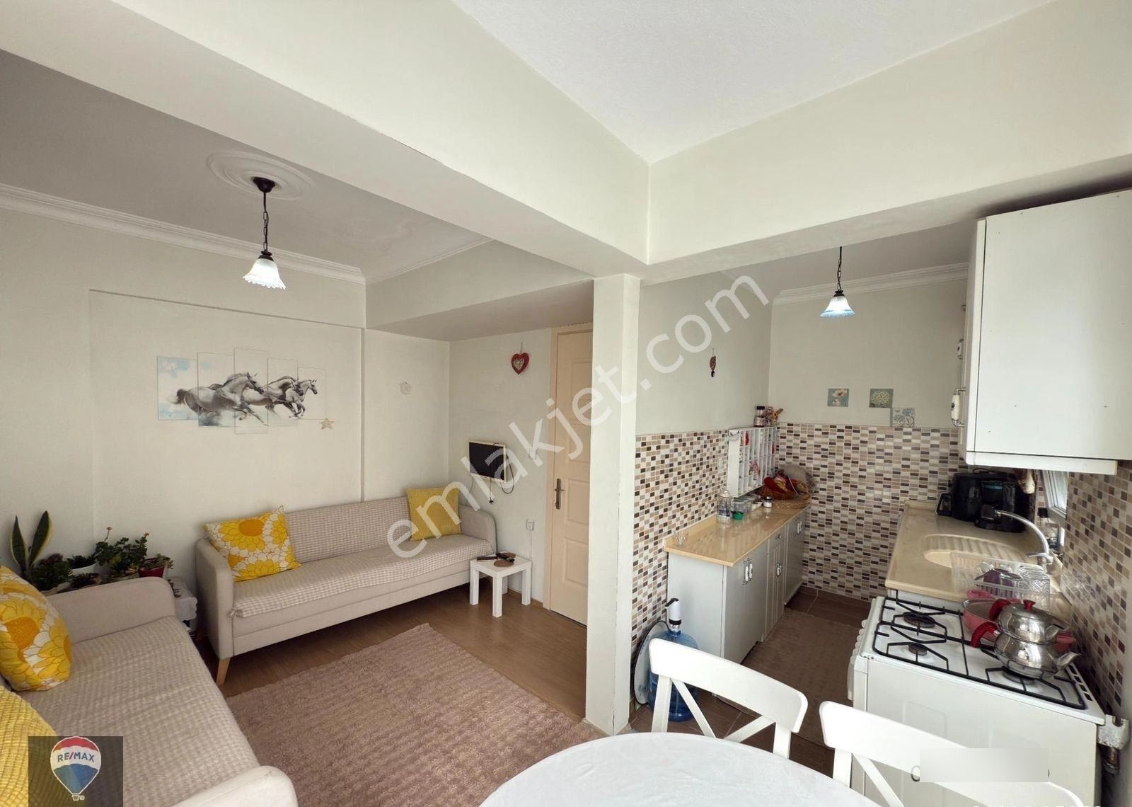 Kuşadası Ege Mahallesin'de Satılık Çatı Dublex.. - Görsel 4