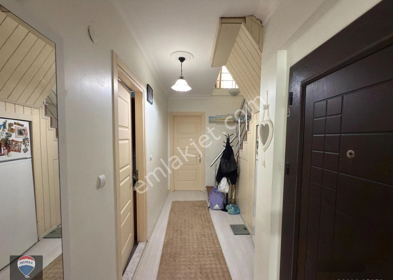 Kuşadası Ege Mahallesin'de Satılık Çatı Dublex.. - Görsel 13