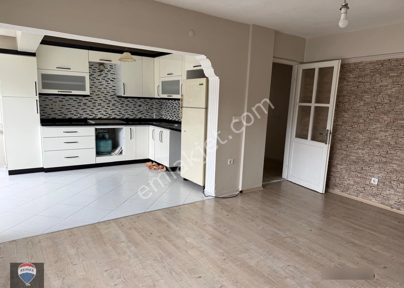 Kiralık. Kuşadası Merkez'de - Görsel 13