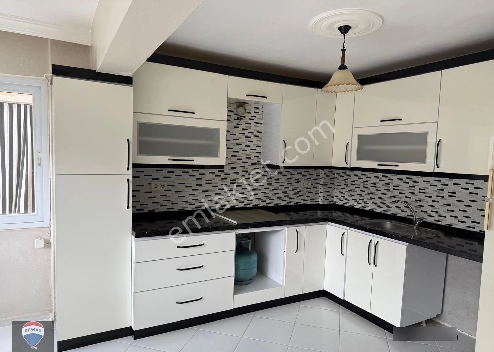 Kiralık. Kuşadası Merkez'de - Görsel 3