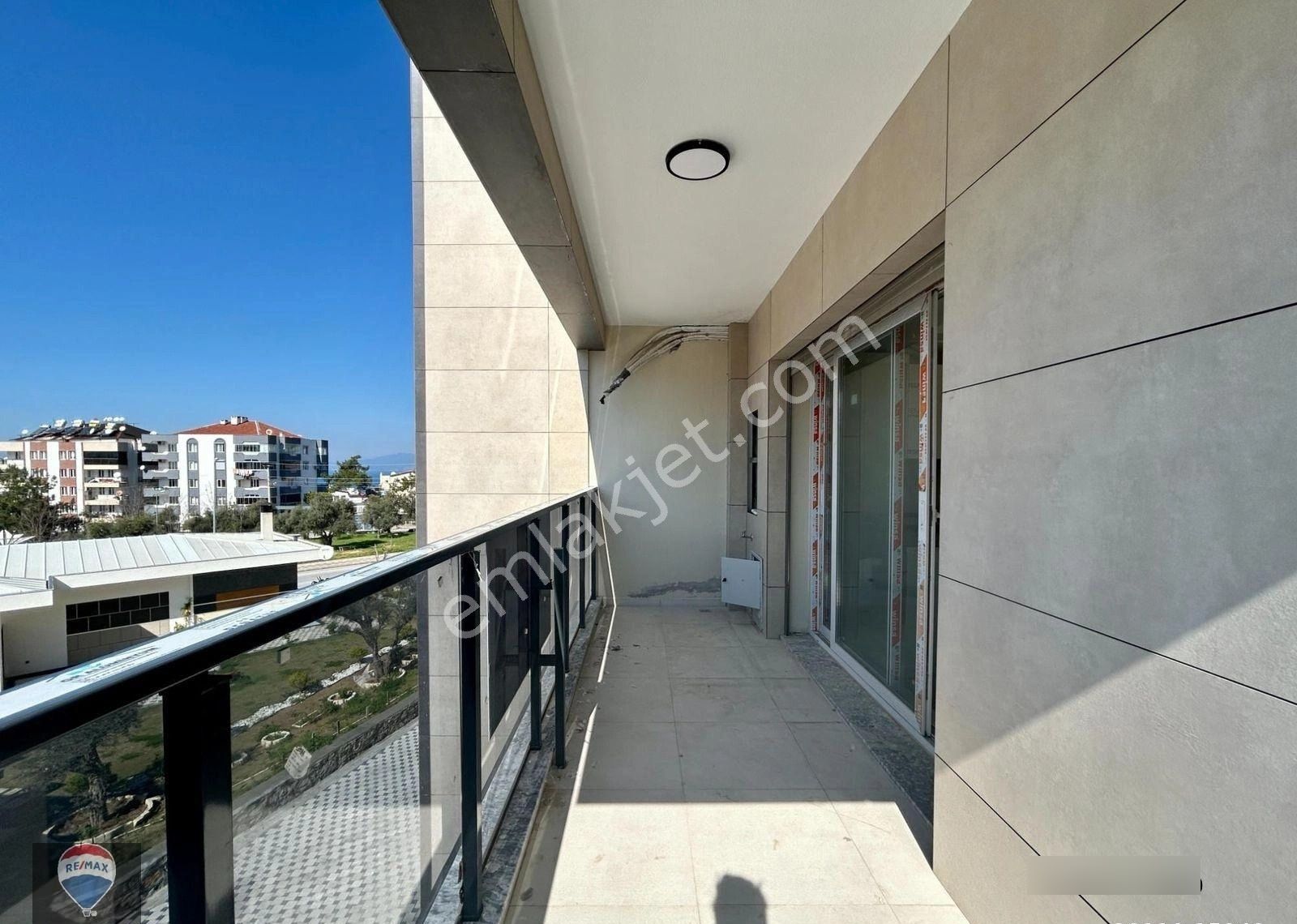 Kuşadası Güzelada Konutlarında Satılık 2+1 - Görsel 23