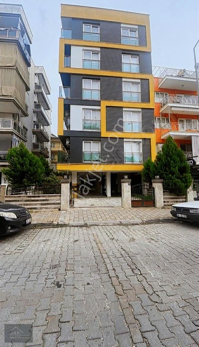 Mhc'den Adnan Menderes Mah'de Doğalgazlı 2+1 Açık Mutfaklı Daire