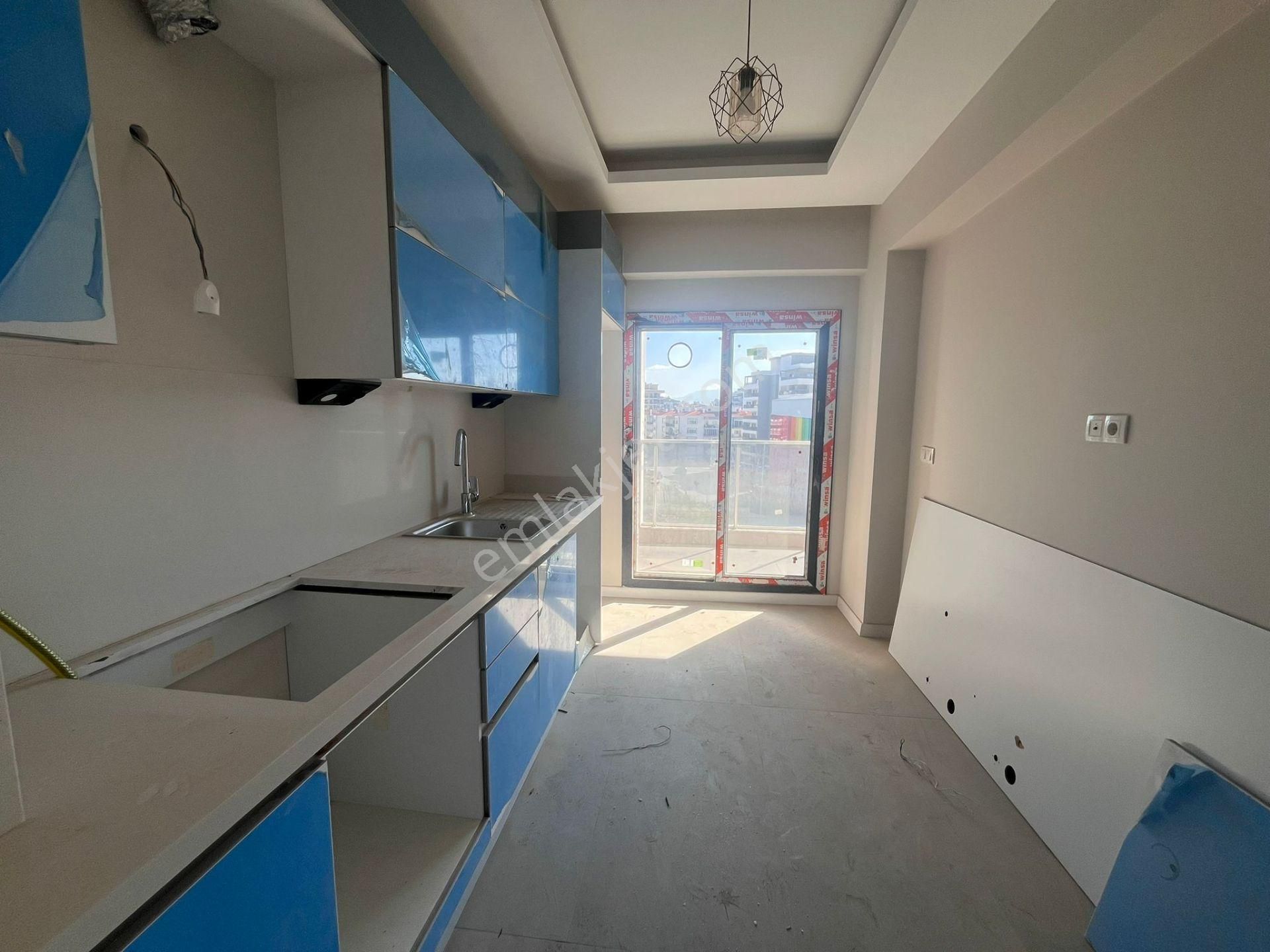Çiğli Ataşehir 'de Havuzlu Sitede 2+1 Kiralık Daire - Görsel 13