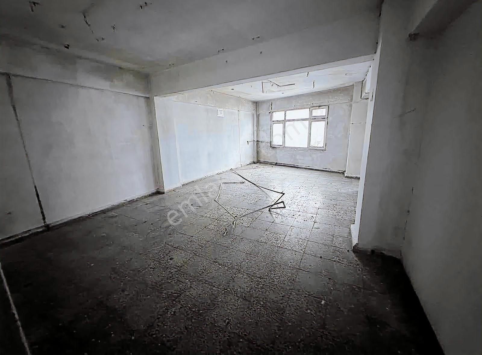 Uygun Emlaktançağlayan Caddeüstünde Kiralık 330m2 Komple Camlı - Görsel 27