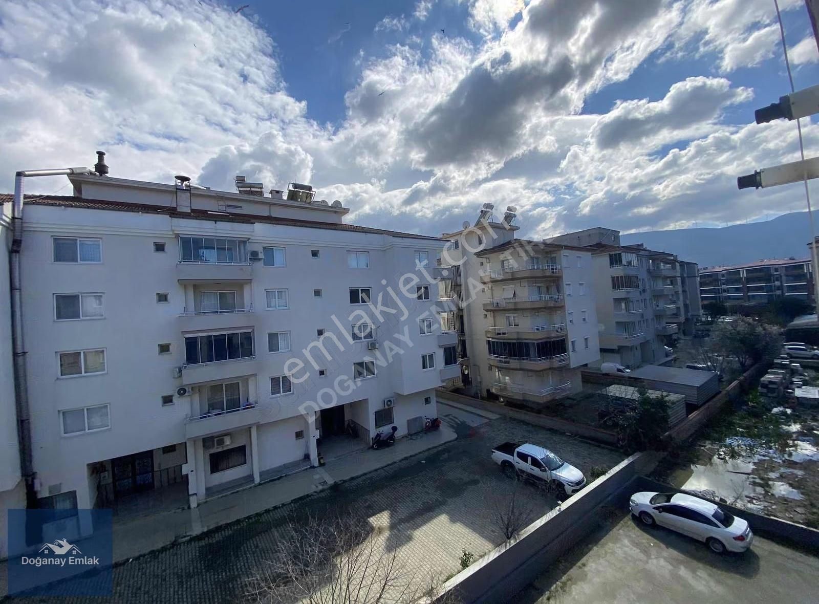 Doğanay Emlaktan Tire Kafeler Caddesinde 3+1 - Görsel 22