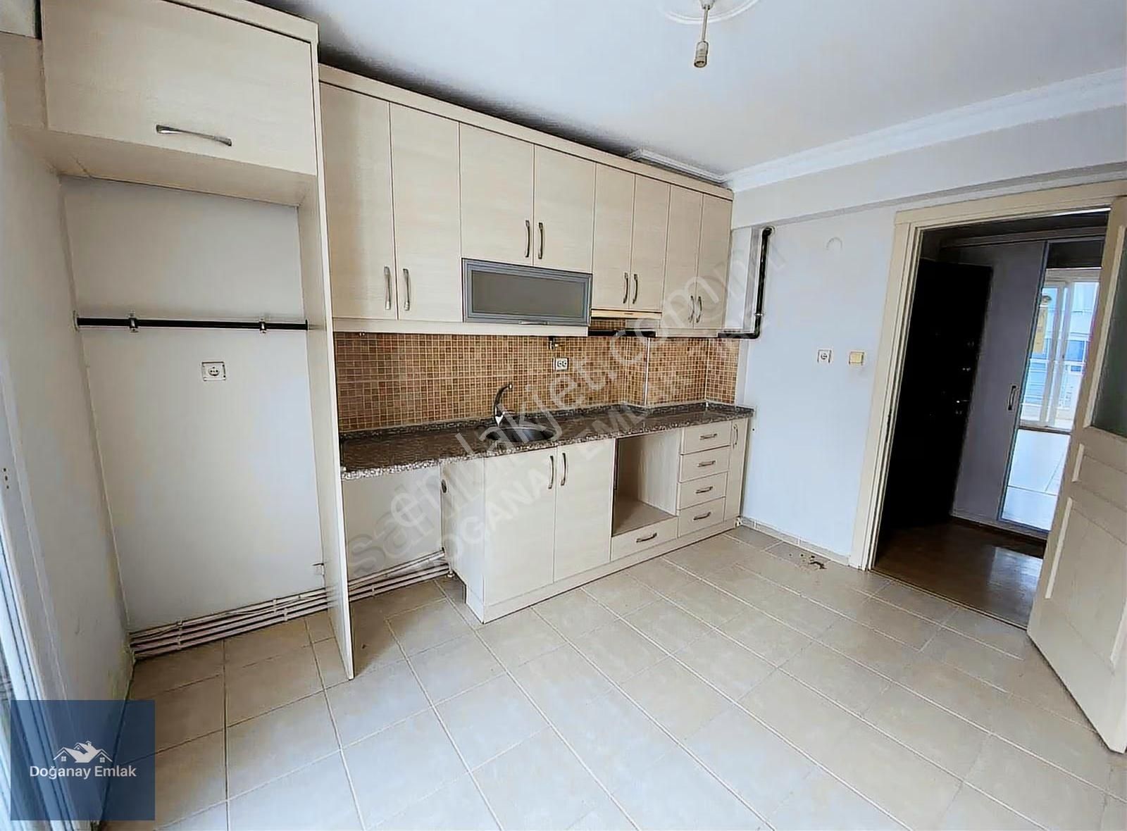 Doğanay Emlaktan Tire Kafeler Caddesinde 3+1 - Görsel 2