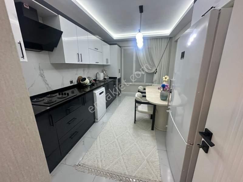 Fatih Kuran Kursuna Yakın 3+1 Arakat 1 Yıllık Satılık Daire - Görsel 3