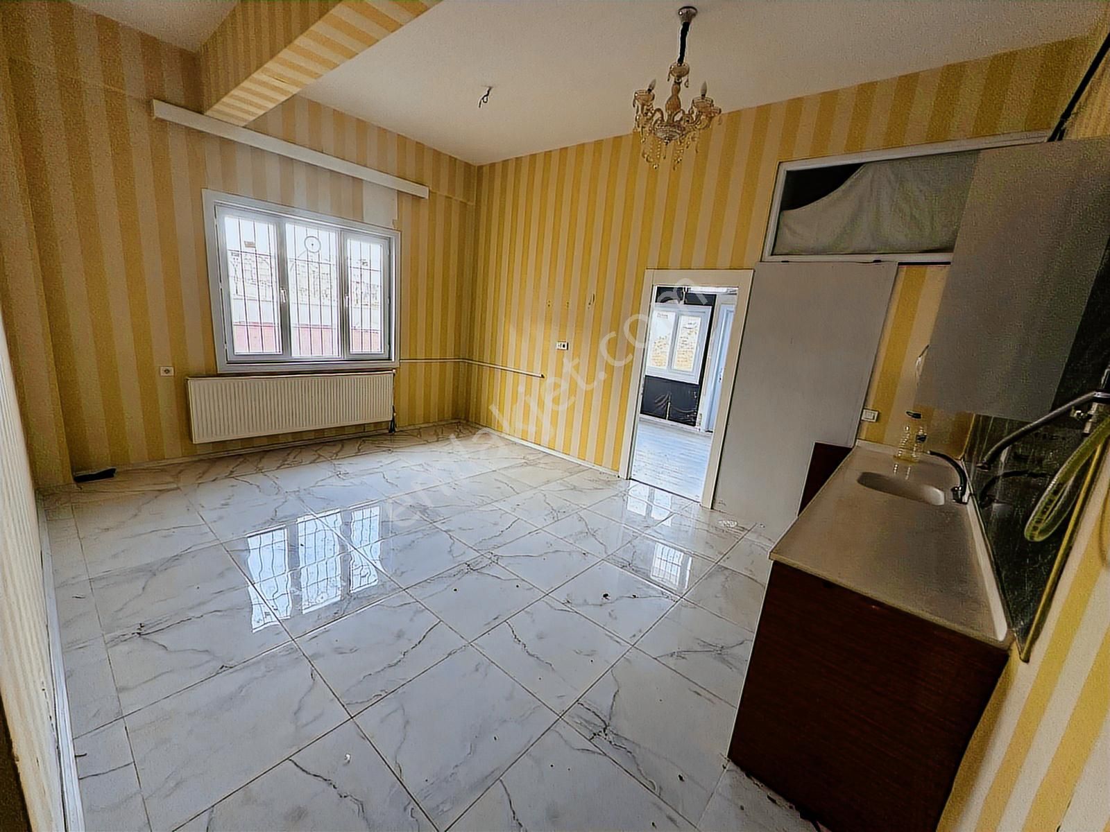 Ertuğrulgazi Mah.satılık Ofis Tapulu Amaerikan Mut. 2+1 Daire