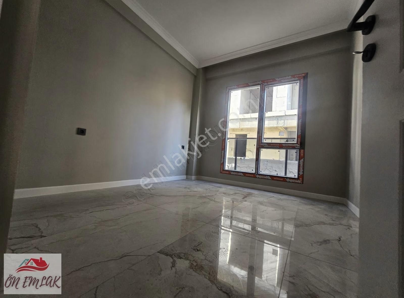 Burhaniye Mahkeme Mahallesi Merkezde Satılık Sıfır 1+1 Daire! - Görsel 2