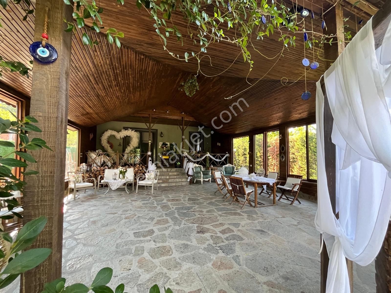 Remax Advantage'dan İncir Bahçe - Şehre Yakın Özel Hobi Bahçesi