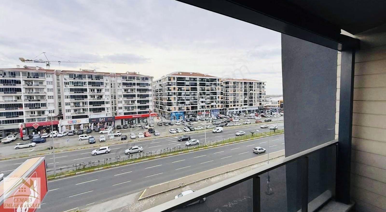 Cemre Emlaktan Bölgenin En Güzel Dairesi Merkezi Konumda - Görsel 28