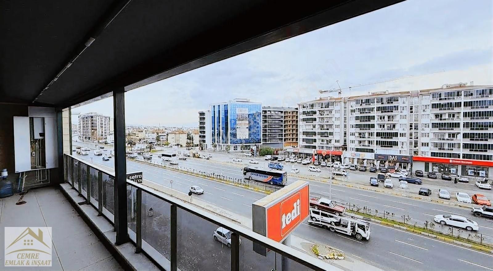 Cemre Emlaktan Bölgenin En Güzel Dairesi Merkezi Konumda - Görsel 25