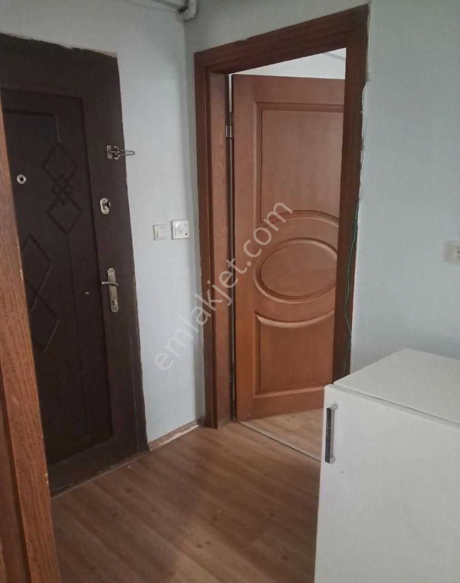 Yenibağlarda Açıköğretim Bürosu Yanında Kiralık Bakımlı Ve Güzel 1+1 Daire - Görsel 20