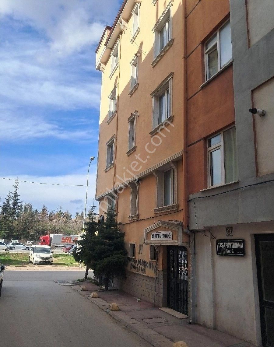Yenibağlarda Açıköğretim Bürosu Yanında Kiralık Bakımlı Ve Güzel 1+1 Daire - Görsel 7