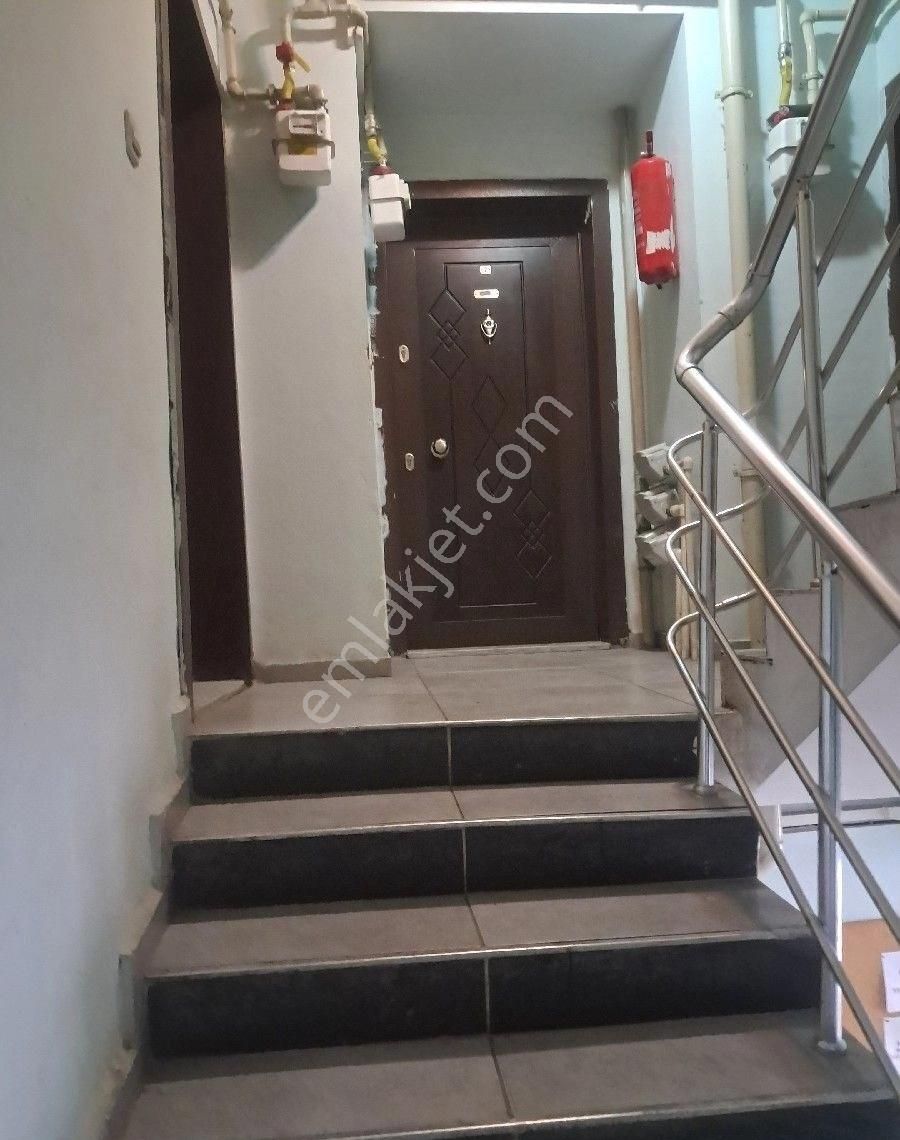 Yenibağlarda Açıköğretim Bürosu Yanında Kiralık Bakımlı Ve Güzel 1+1 Daire - Görsel 15