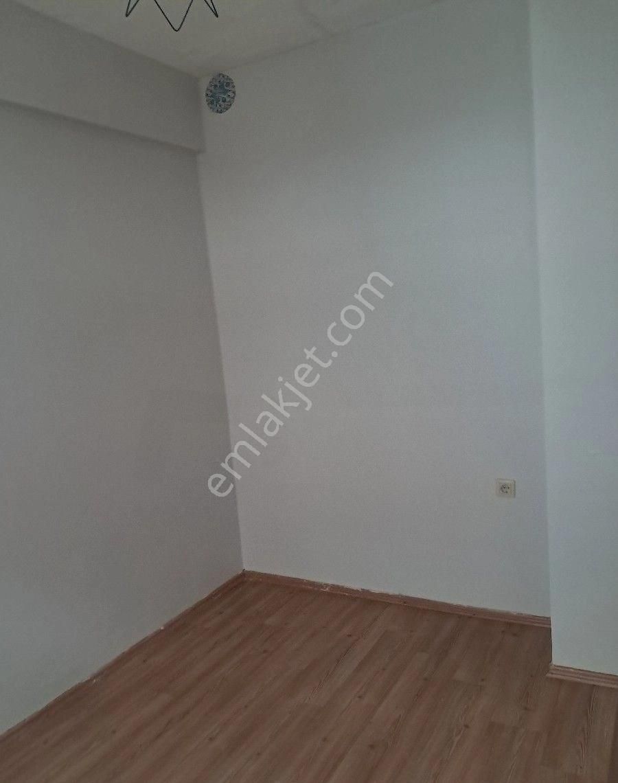 Yenibağlarda Açıköğretim Bürosu Yanında Kiralık Bakımlı Ve Güzel 1+1 Daire - Görsel 23