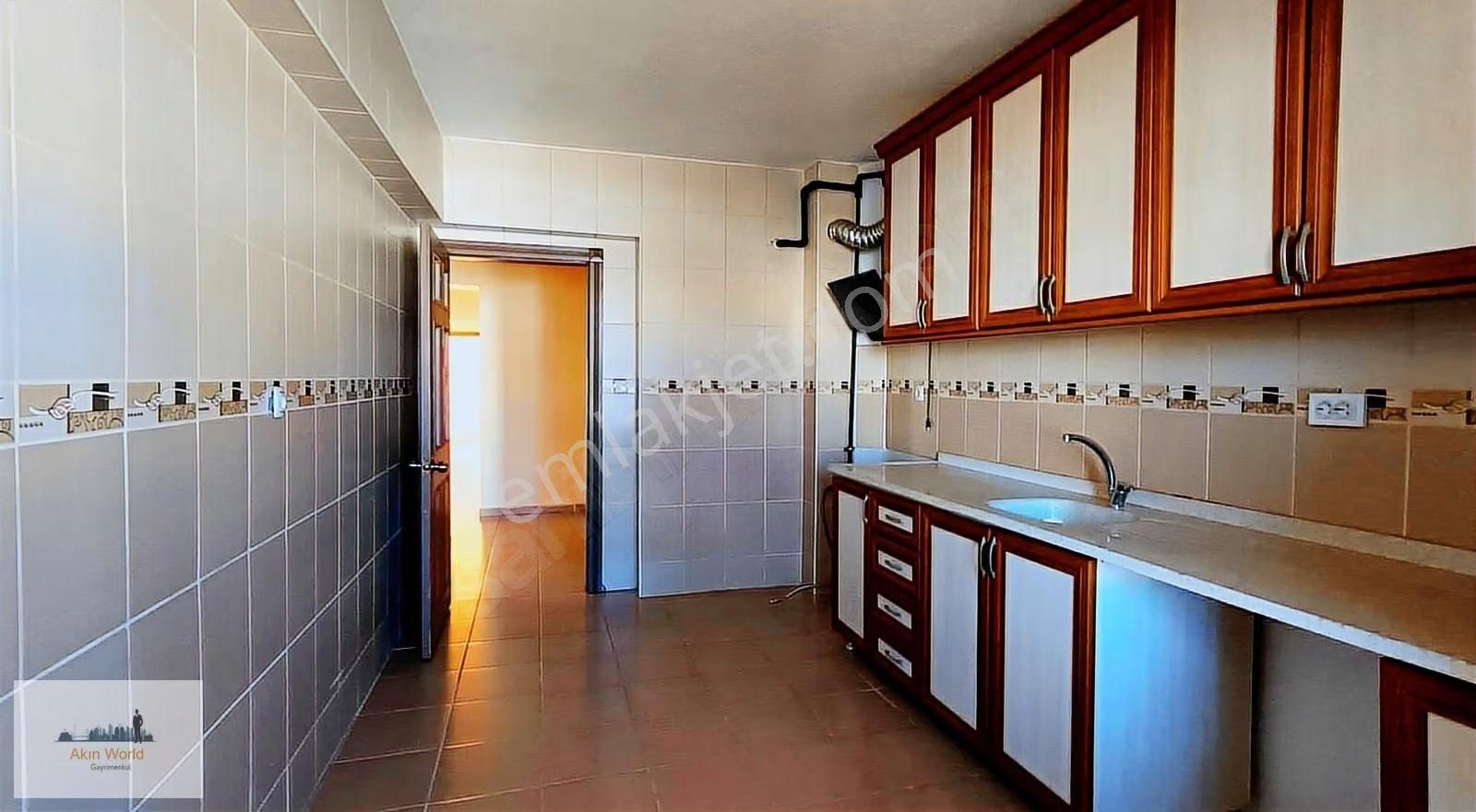 Akın World / Murat Akın'dan Temiz Ara Katta 4+1 Daire - Görsel 16