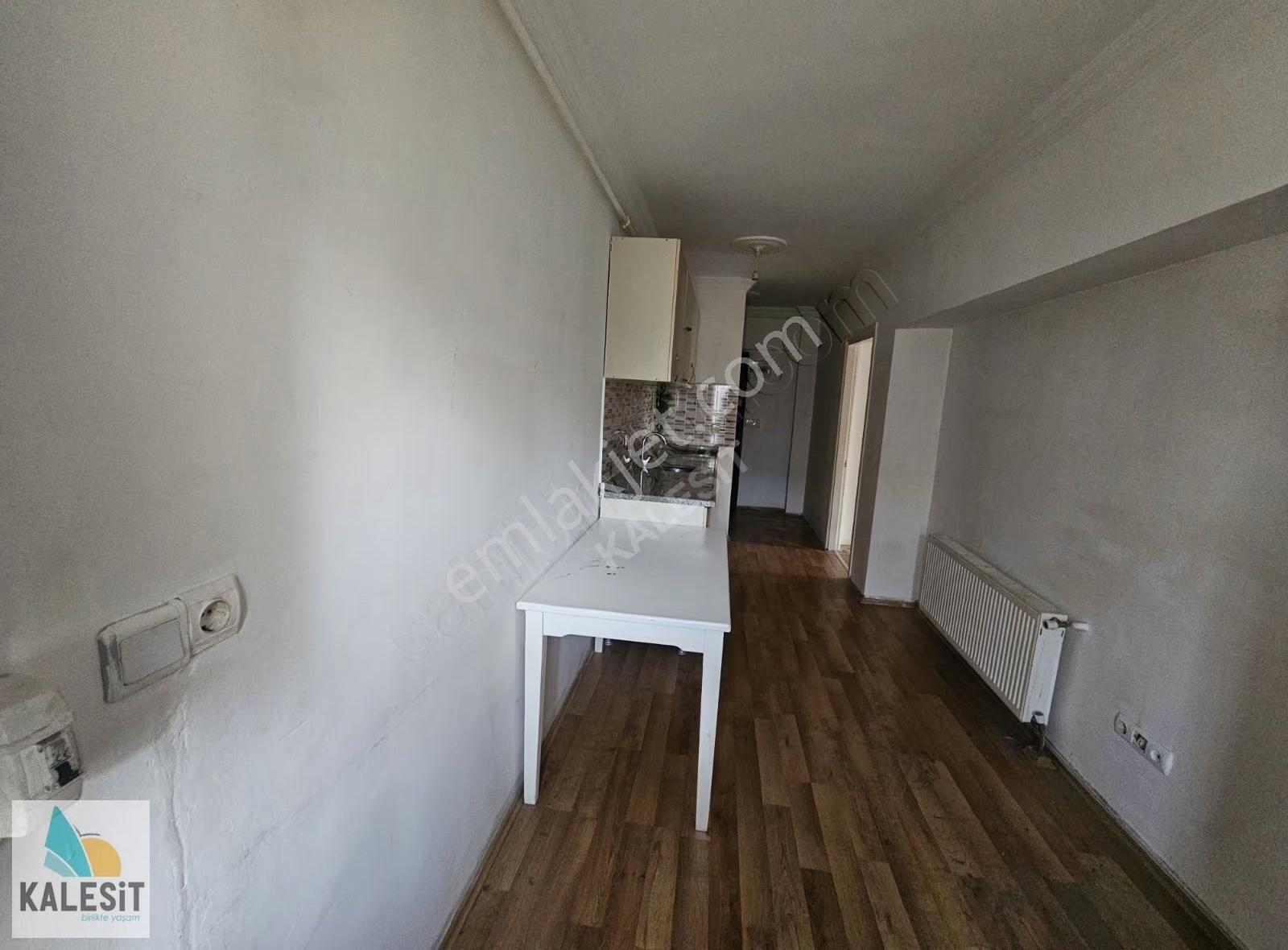 Merkez Cuma Pazarı Yakını Geniş Hollü 1+1 - Görsel 2