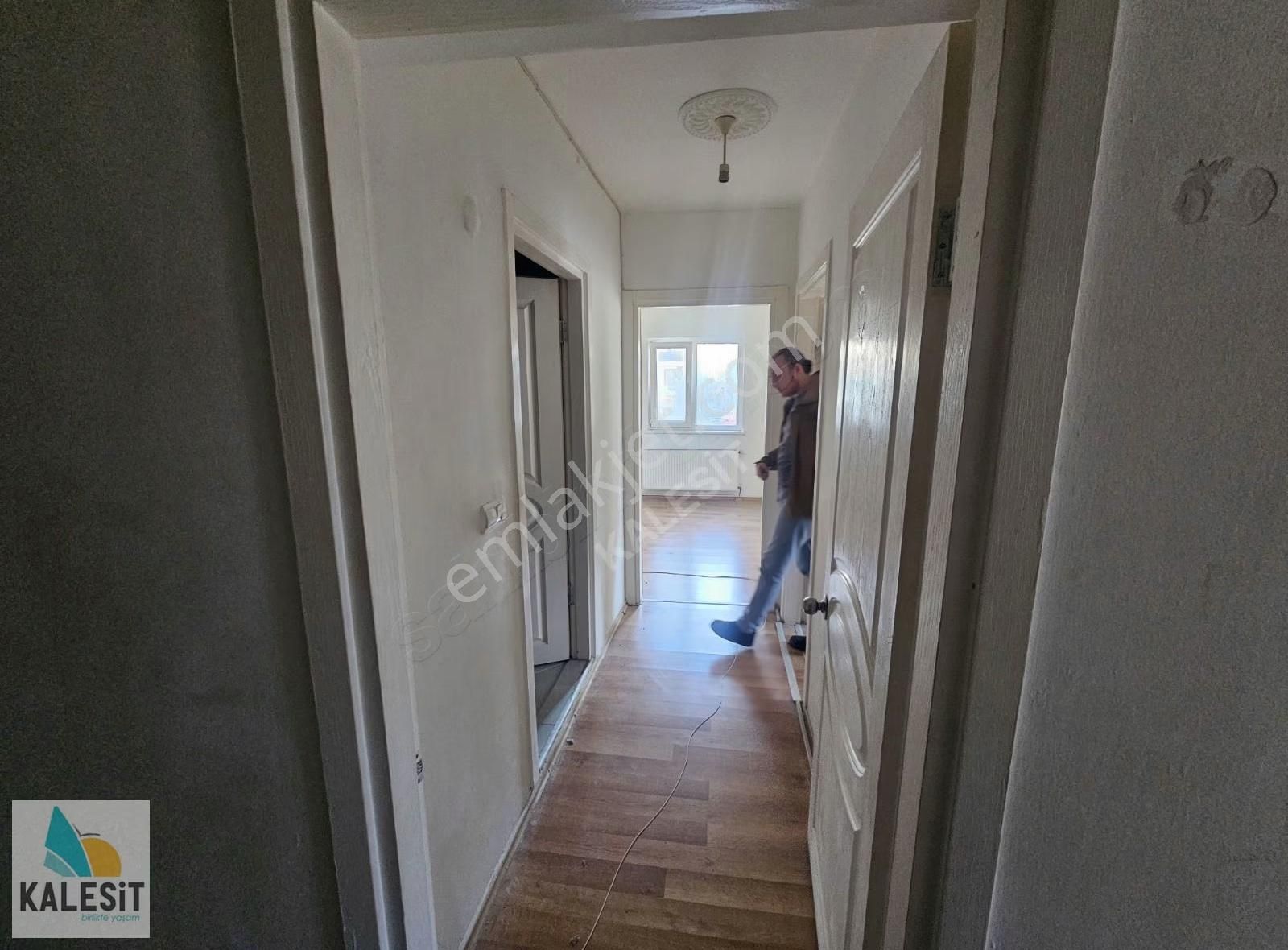 Merkez Cuma Pazarı Yakını Geniş Hollü 1+1 - Görsel 5