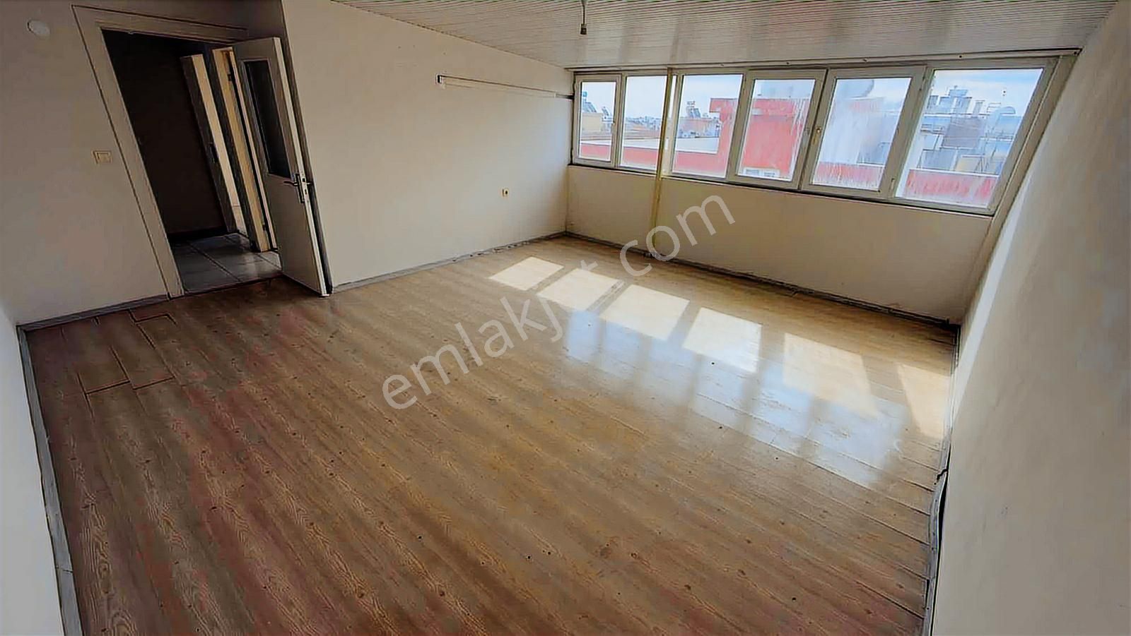 Ahatlıda Öğrenciye Çalışana Kupon Daire