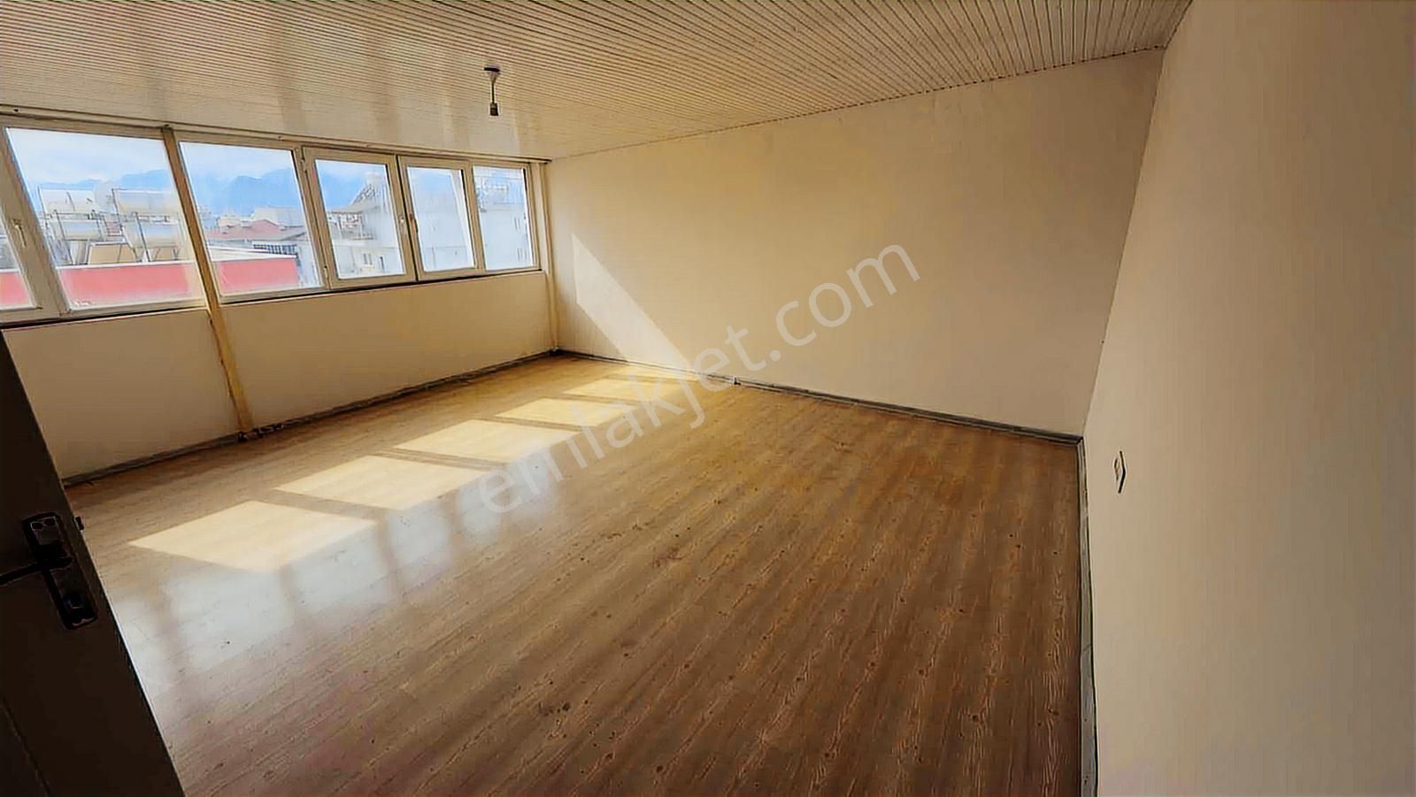 Ahatlıda Öğrenciye Çalışana Kupon Daire - Görsel 7