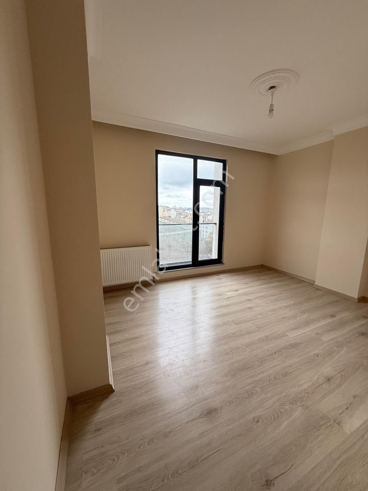 Arnavutköy Nenehatun Mahallesi 2+1 Ara Kat Kiralık Daire - Görsel 2