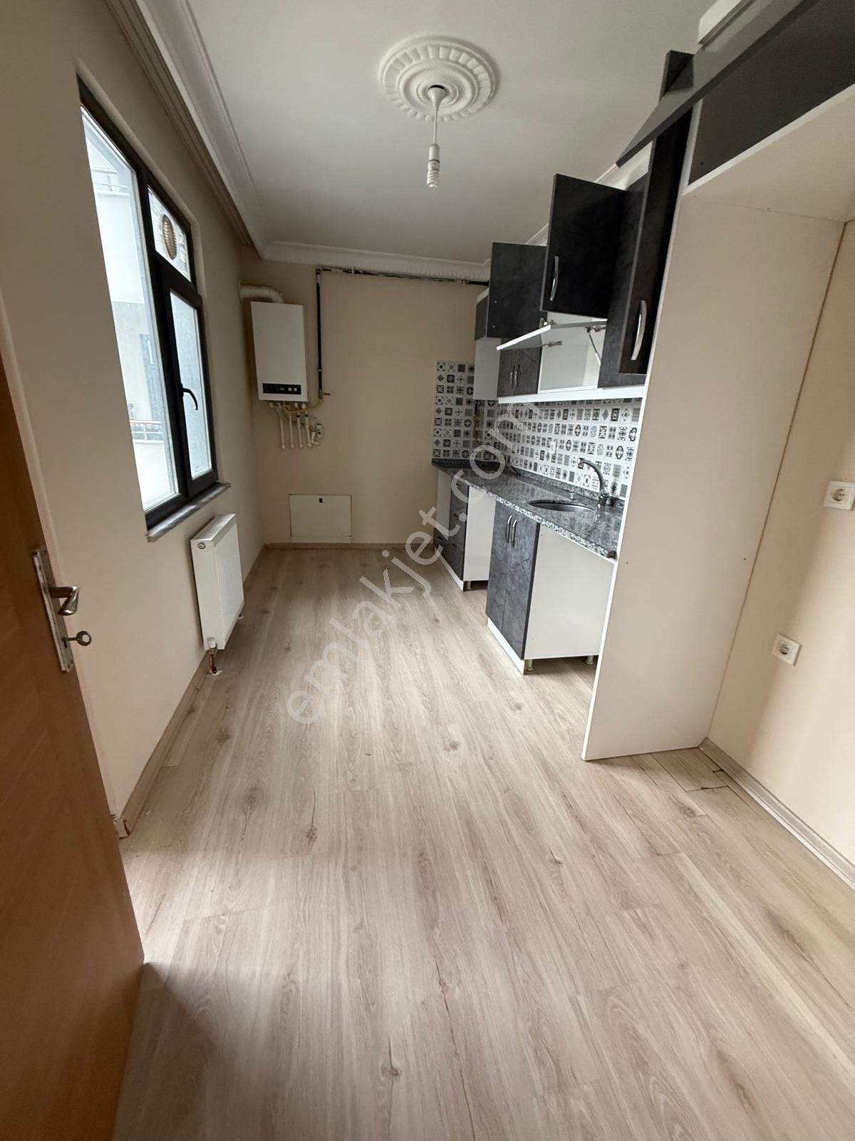 Arnavutköy Nenehatun Mahallesi 2+1 Ara Kat Kiralık Daire - Görsel 4