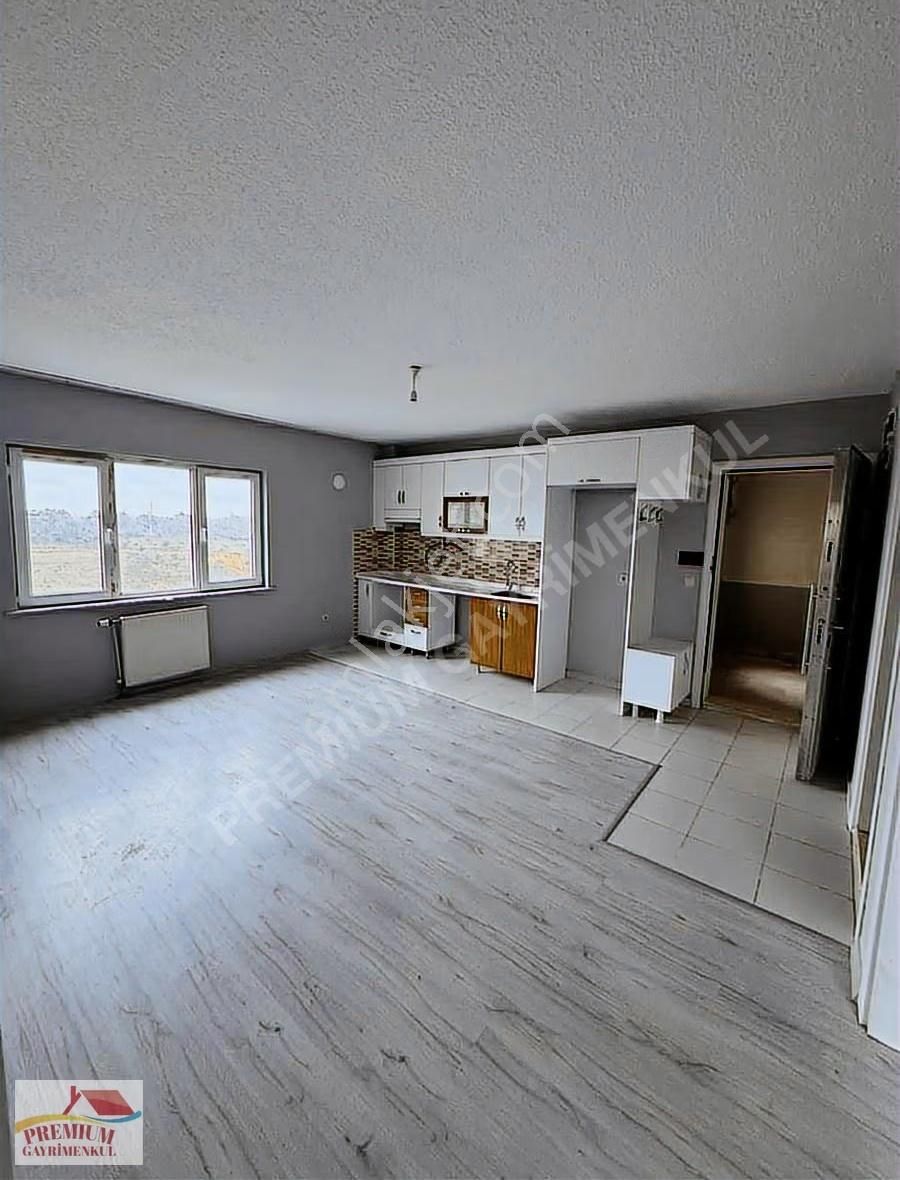 12. Bölge Tadilatlı Temiz Boş Kiralık 2+1 Daire