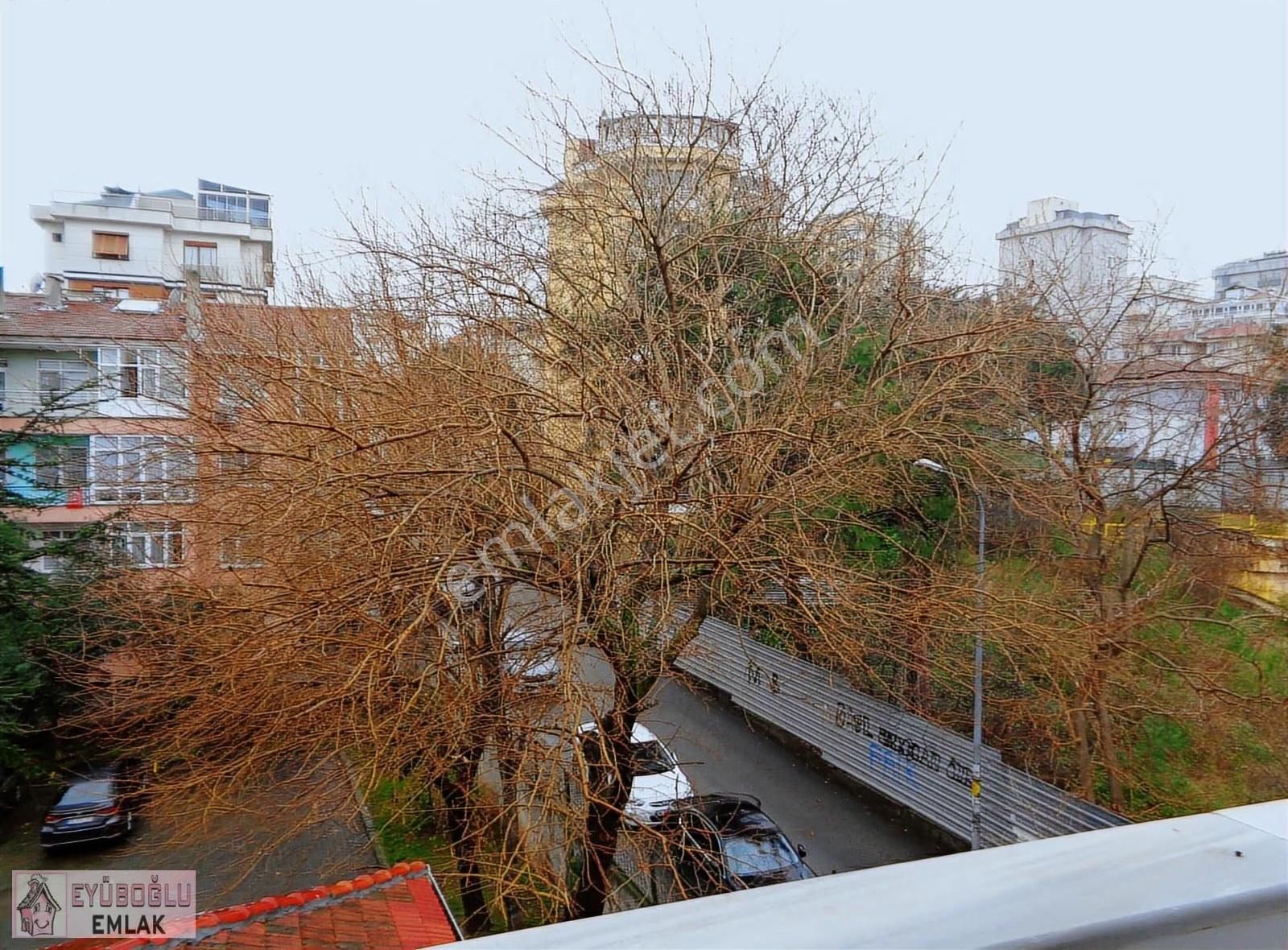 Adatepe'de Caddeye Ve Sahile Yakın3+1 Kom.3.kat Köşe Bina 110 M2 - Görsel 31