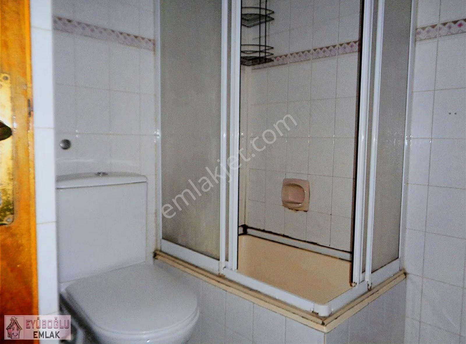 Adatepe'de Caddeye Ve Sahile Yakın3+1 Kom.3.kat Köşe Bina 110 M2 - Görsel 6