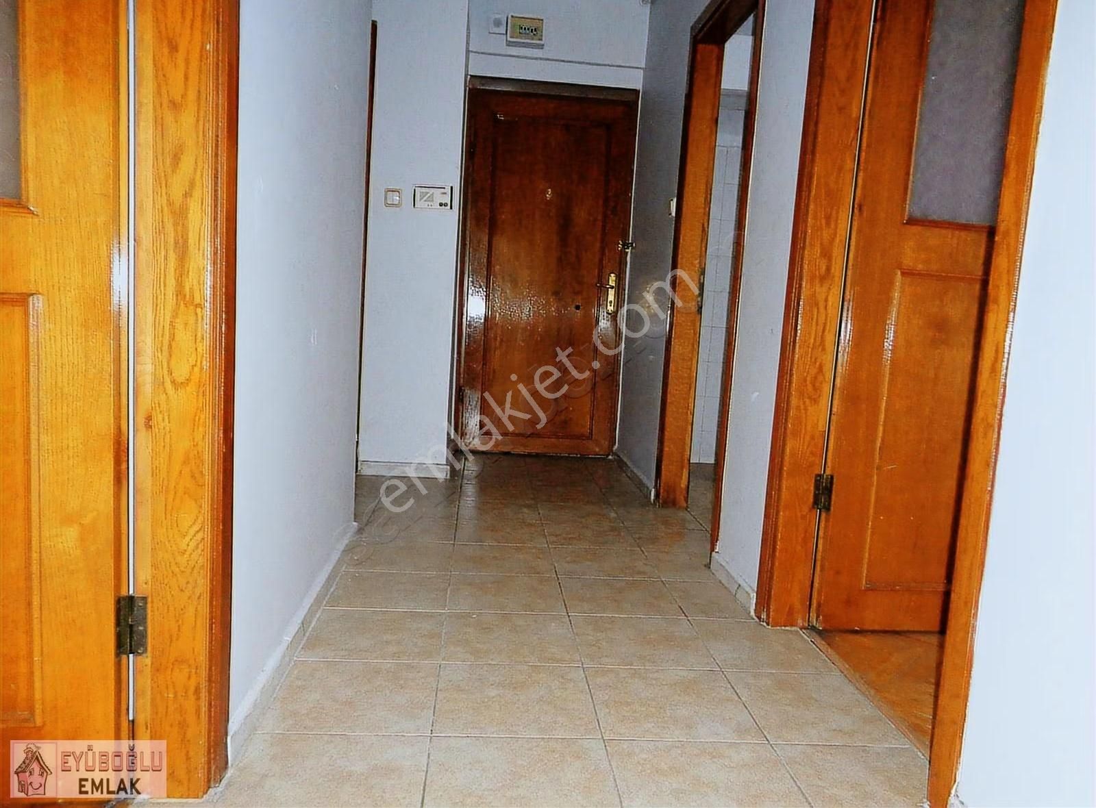 Adatepe'de Caddeye Ve Sahile Yakın3+1 Kom.3.kat Köşe Bina 110 M2 - Görsel 23