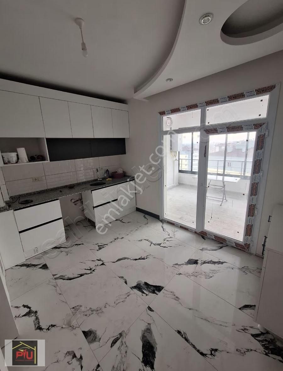 Zümrütte Satılık Lüks Daire - Görsel 31