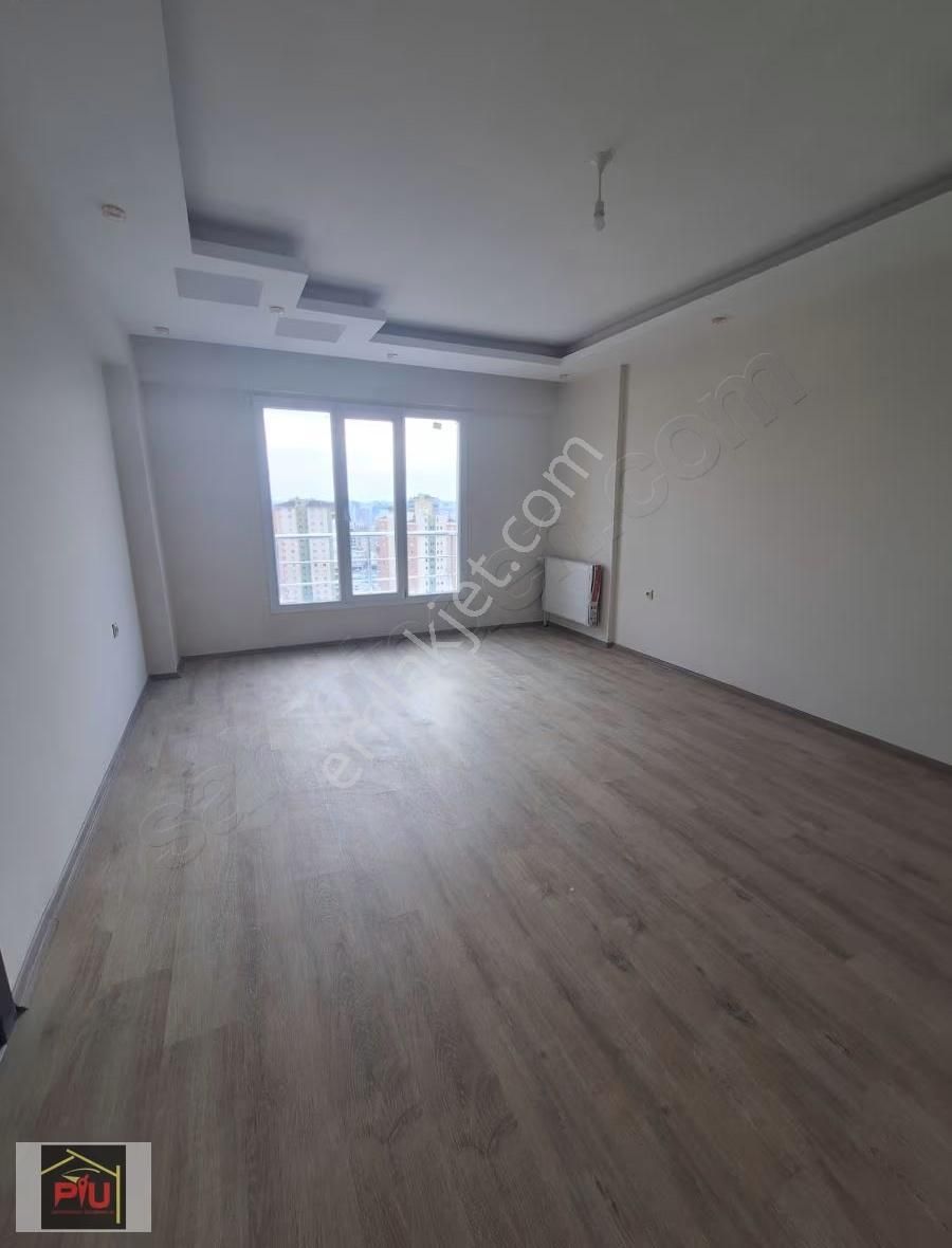 Zümrütte Satılık Lüks Daire - Görsel 2